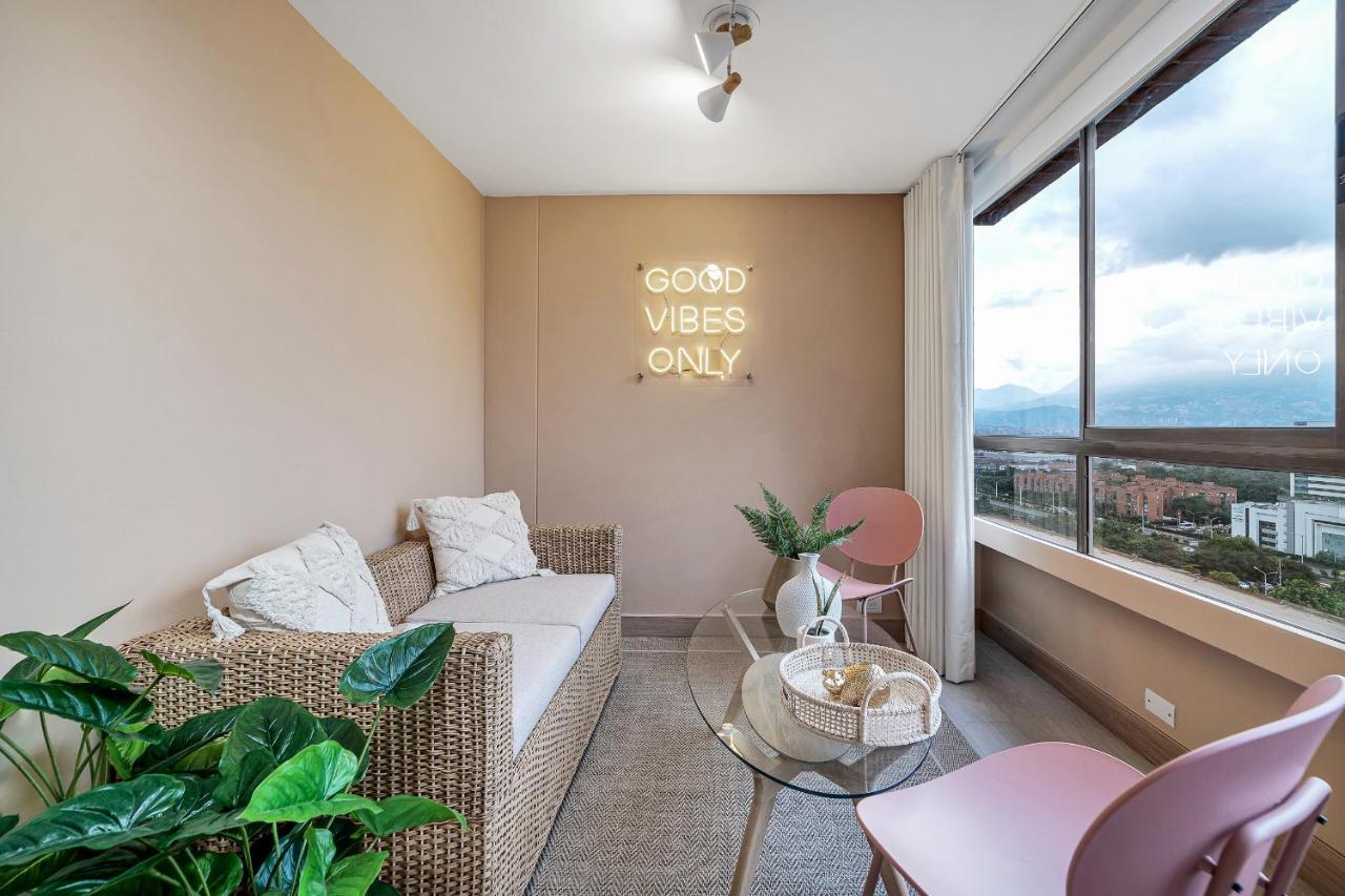 Aptos Alcazar Oviedo By Housy Host Μεντεγίν Εξωτερικό φωτογραφία