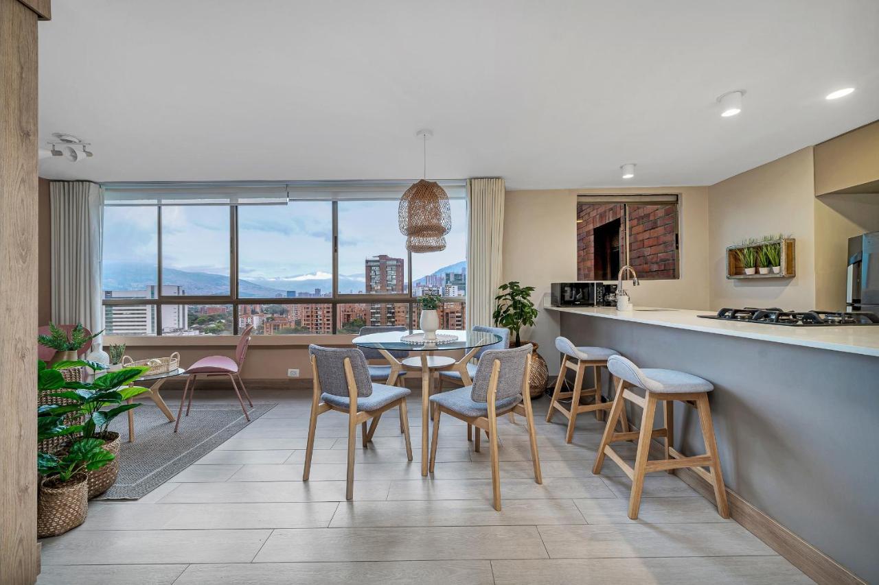 Aptos Alcazar Oviedo By Housy Host Μεντεγίν Εξωτερικό φωτογραφία